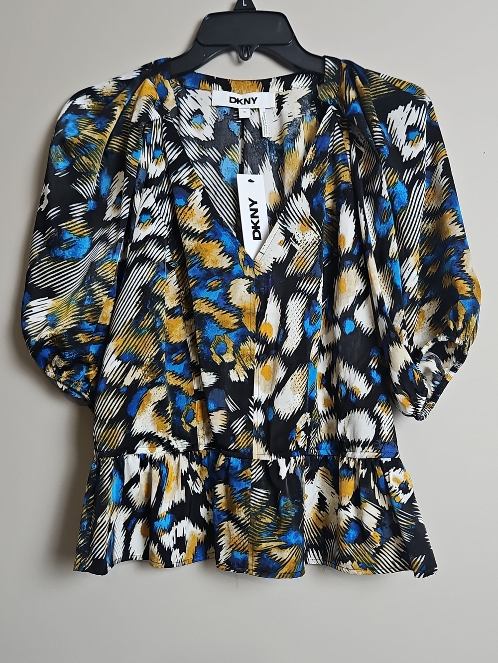 DKNY Balloon Sleeve V-neck Ruffled Peplum Hem Top: Leopard Abstract: Medium